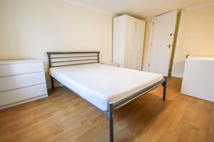 Photo 25- click for photo gallery